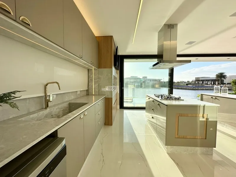 ENSEADA LAGOS  MANSÃO À VENDA !!!: 35ª foto da galeria de imagens do imóvel