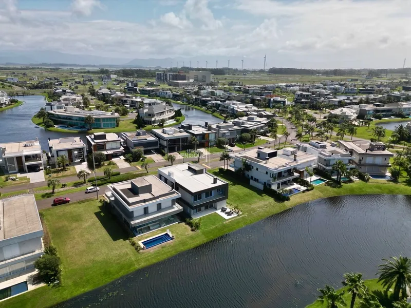 CONDOMÍNIO ENSEADA SOBRADO À VENDA: 2ª foto da galeria de imagens do imóvel