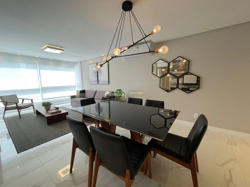 Apartamento de Frente No Centro de Capão da Canoa: 1ª foto da galeria de imagens do imóvel