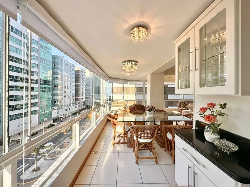 APARTAMENTO DE ESQUINA COM VISTA PARA O MAR!!!: 7ª foto da galeria de imagens do imóvel