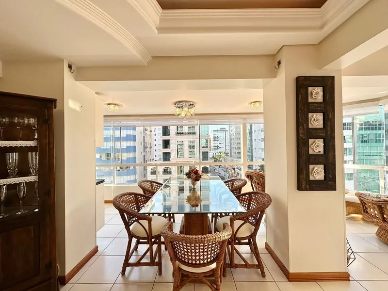 APARTAMENTO DE ESQUINA COM VISTA PARA O MAR!!!: 6ª foto da galeria de imagens do imóvel