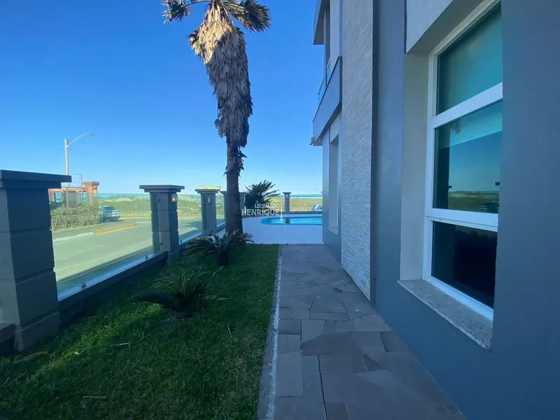 Mansão de esquina a beira mar!!: 3ª foto da galeria de imagens do imóvel