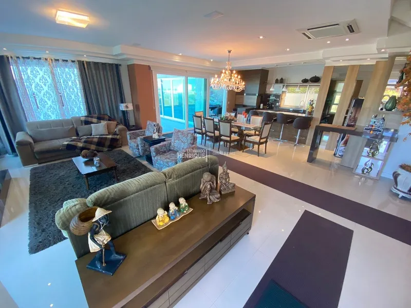 Mansão de esquina a beira mar!!: 4ª foto da galeria de imagens do imóvel