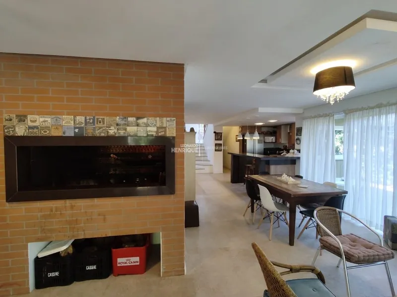 Sobrado beira lago em condomínio fechado de Atlântida: 6ª foto da galeria de imagens do imóvel