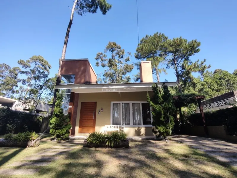 Sobrado beira lago em condomínio fechado de Atlântida: 3ª foto da galeria de imagens do imóvel