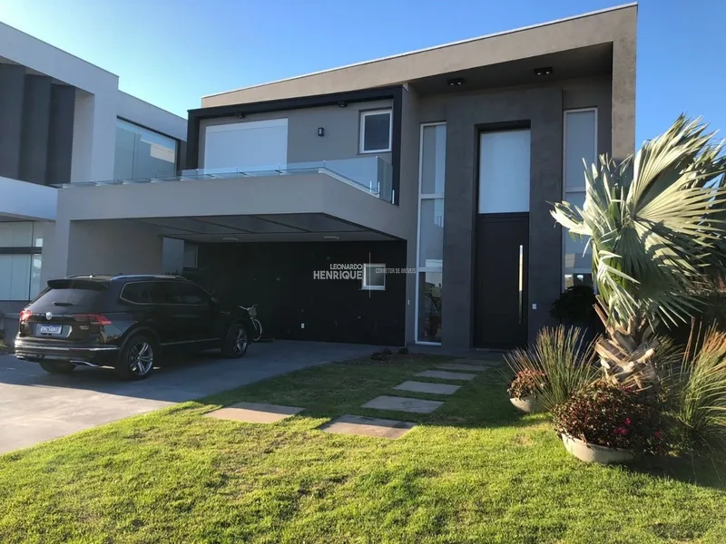 Sobrado em condomínio fechado de alto padrão: 2ª foto da galeria de imagens do imóvel