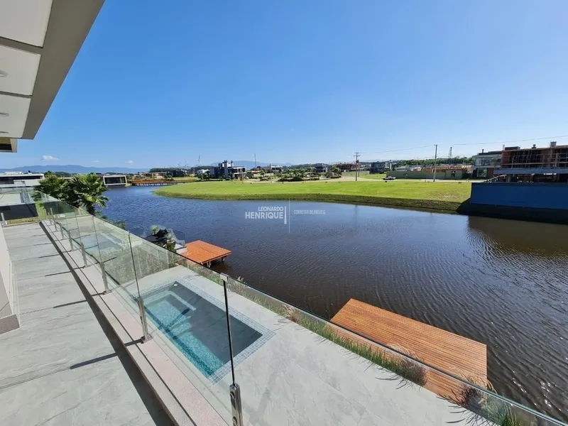 Sobrado em condomínio fechado de alto padrão: 29ª foto da galeria de imagens do imóvel