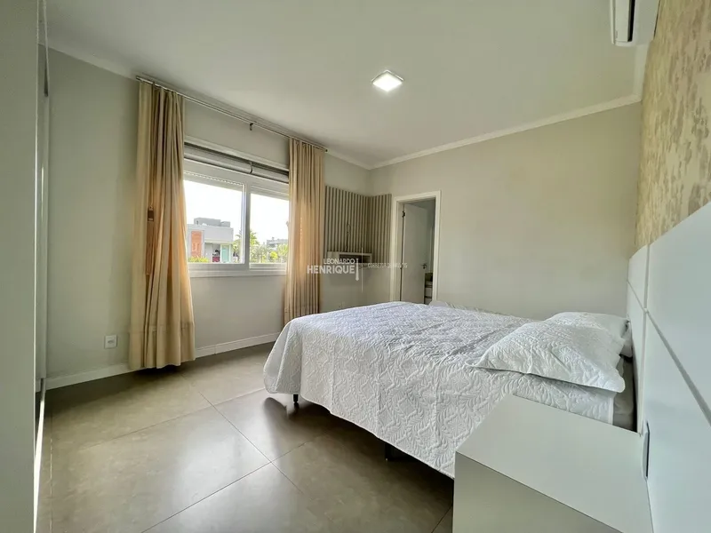 Linda casa de frente para área verde.: 27ª foto da galeria de imagens do imóvel