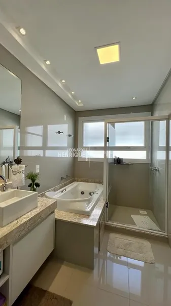 LINDÍSSIMA CASA COM4 SUÍTES: 20ª foto da galeria de imagens do imóvel