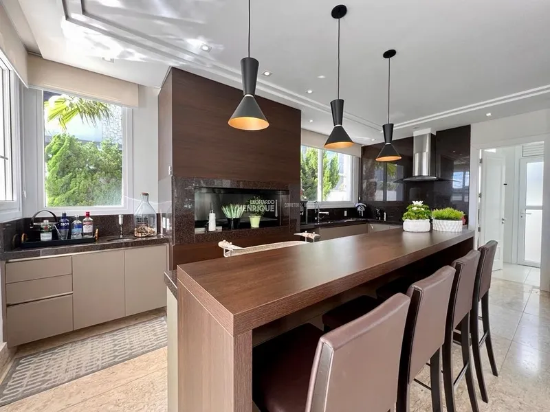 LINDÍSSIMA CASA COM4 SUÍTES: 6ª foto da galeria de imagens do imóvel