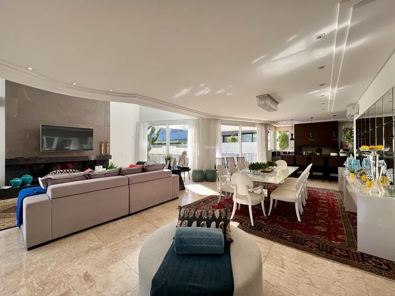 LINDÍSSIMA CASA COM4 SUÍTES: 4ª foto da galeria de imagens do imóvel