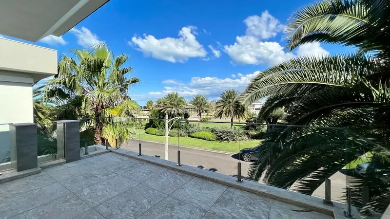 LINDÍSSIMA CASA COM4 SUÍTES: 23ª foto da galeria de imagens do imóvel