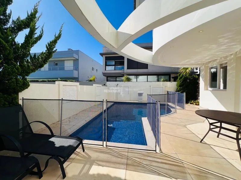 LINDÍSSIMA CASA COM4 SUÍTES: 37ª foto da galeria de imagens do imóvel