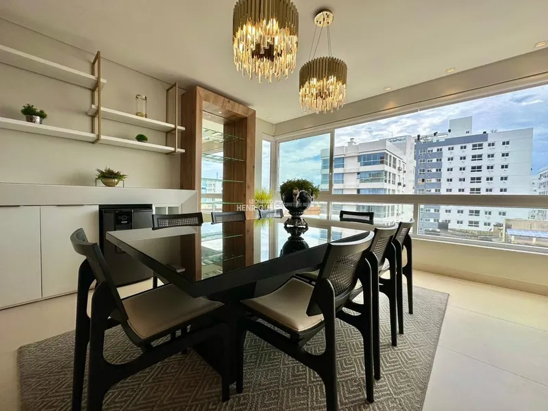 Apartamento no centro com vista Mar: 1ª foto da galeria de imagens do imóvel