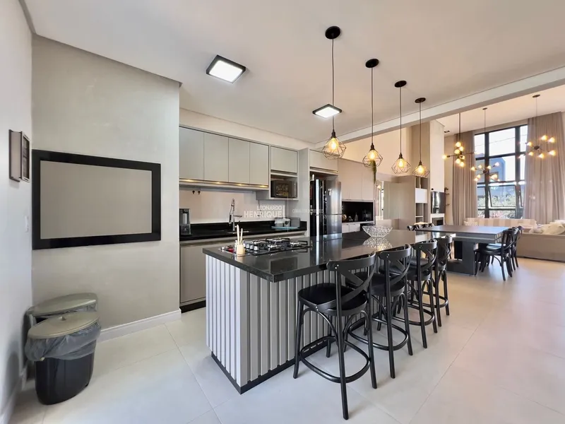 LINDA CASA EM CONDOMINIO!: 3ª foto da galeria de imagens do imóvel