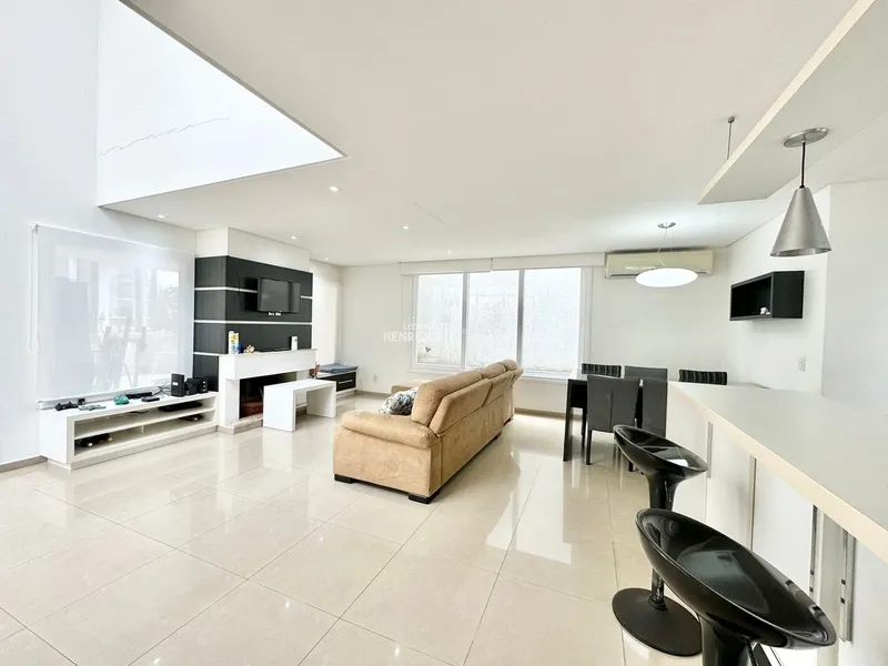 CONDADO DE CAPÃO  SOBRADO À VENDA: 2ª foto da galeria de imagens do imóvel