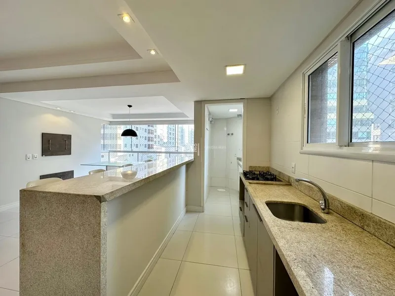 BELÍSSIMO APARTAMENTO DE TRÊS DORMITÓRIOS: 7ª foto da galeria de imagens do imóvel