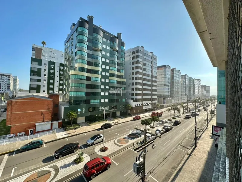 BELÍSSIMO APARTAMENTO DE TRÊS DORMITÓRIOS: 3ª foto da galeria de imagens do imóvel