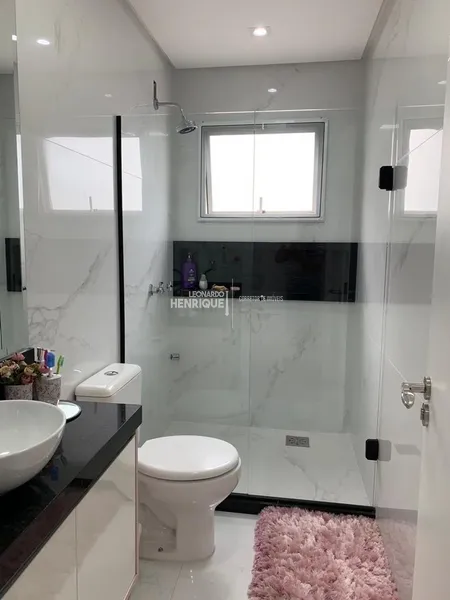 Lindo sobrado no Condado de Capão: 8ª foto da galeria de imagens do imóvel