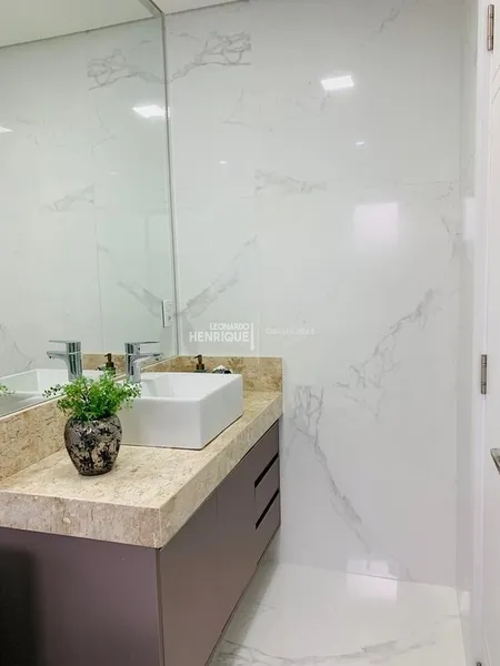 Lindo sobrado no Condado de Capão: 1ª foto da galeria de imagens do imóvel