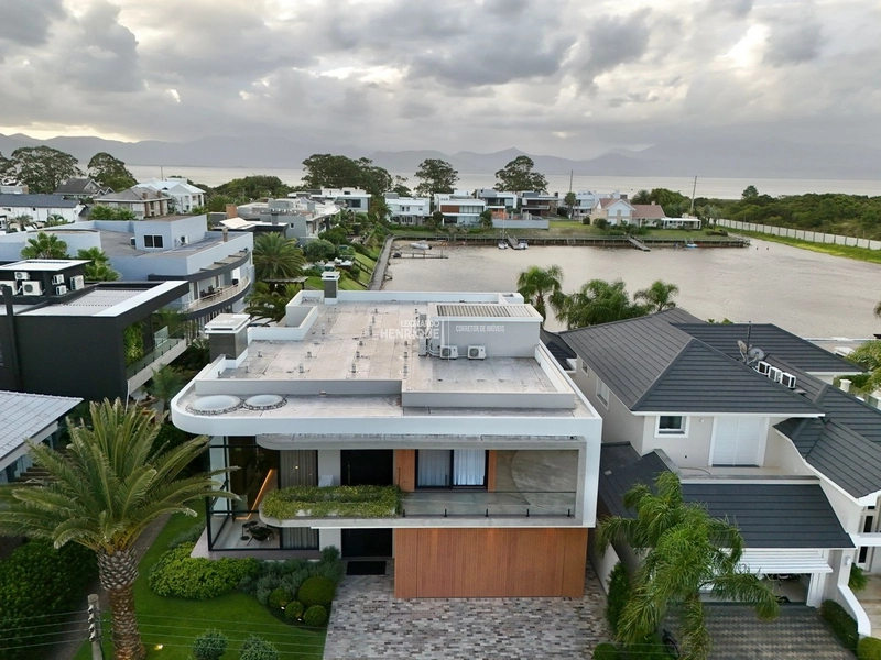 Mansão no VELAS DA MARINA: 12ª foto da galeria de imagens do imóvel