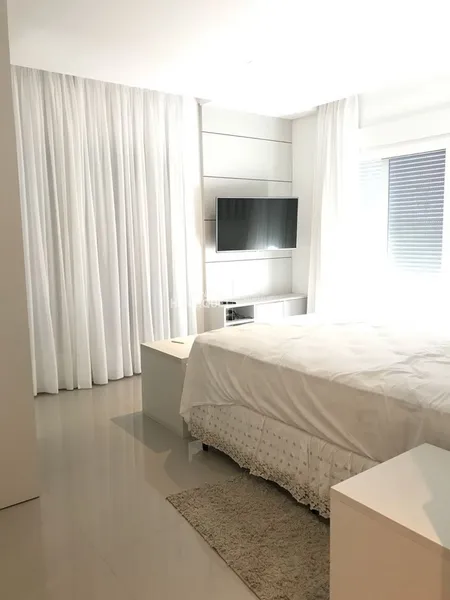 Sobrado diferenciado em condomínio beira mar: 6ª foto da galeria de imagens do imóvel