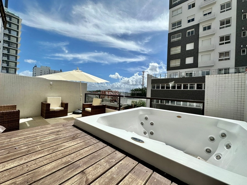 Apartamento com terraço amplo e jacuzzi!: 9ª foto da galeria de imagens do imóvel