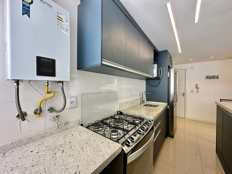 Apartamento com terraço amplo e jacuzzi!: 23ª foto da galeria de imagens do imóvel