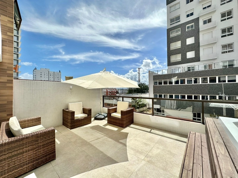 Apartamento com terraço amplo e jacuzzi!: 12ª foto da galeria de imagens do imóvel