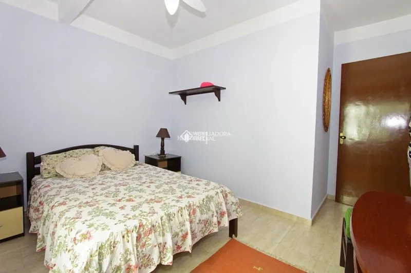 APARTAMENTO DE QUATRO DORMITÓRIOS DE FRENTE PARA A PRAIA: 10ª foto da galeria de imagens do imóvel