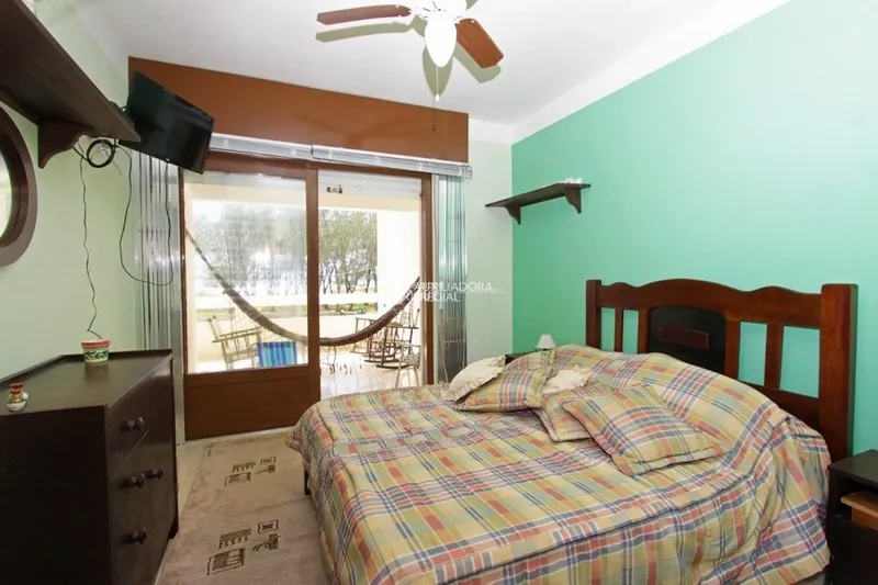 APARTAMENTO DE QUATRO DORMITÓRIOS DE FRENTE PARA A PRAIA: 15ª foto da galeria de imagens do imóvel