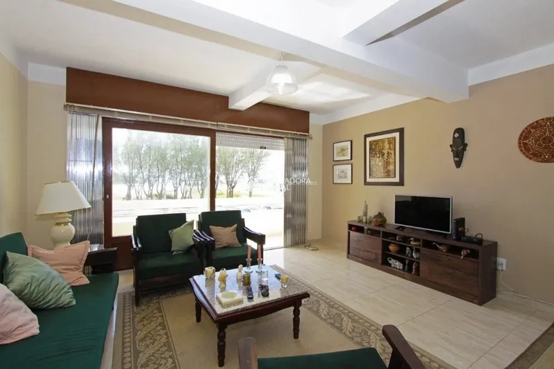 APARTAMENTO DE QUATRO DORMITÓRIOS DE FRENTE PARA A PRAIA: 7ª foto da galeria de imagens do imóvel