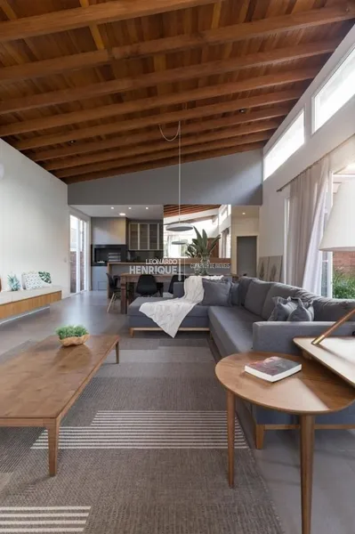 Casa diferenciada dentro de condomínio: 6ª foto da galeria de imagens do imóvel