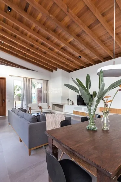 Casa diferenciada dentro de condomínio: 5ª foto da galeria de imagens do imóvel