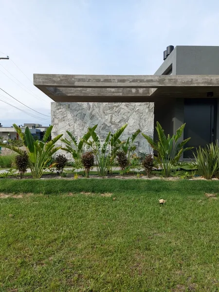 BELÍSSIMA CASA DE QUATRO SUÍTES EM CONDOMÍNIO: 27ª foto da galeria de imagens do imóvel