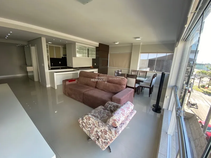 APARTAMENTE AMPLO COM 3 DORMITÓRIOS NO CENTRO: 1ª foto da galeria de imagens do imóvel