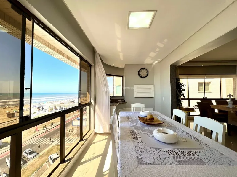 Apartamento com Vista para o Mar em Capão da Canoa, RS: 2ª foto da galeria de imagens do imóvel