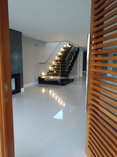 Casa no condomínio Dubai: 1ª foto da galeria de imagens do imóvel