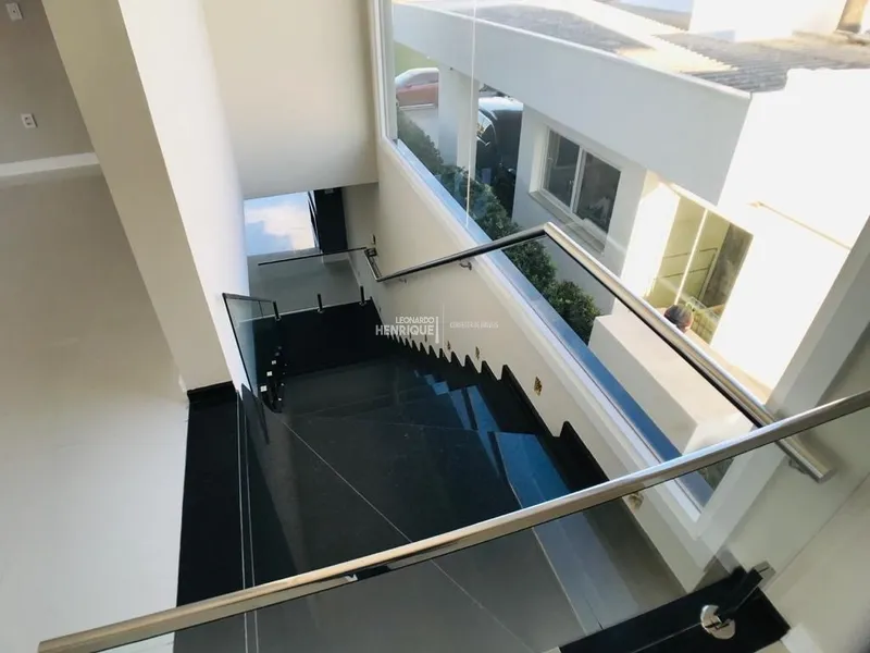 Casa no condomínio Dubai: 3ª foto da galeria de imagens do imóvel