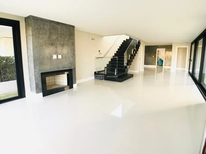 Casa no condomínio Dubai: 15ª foto da galeria de imagens do imóvel