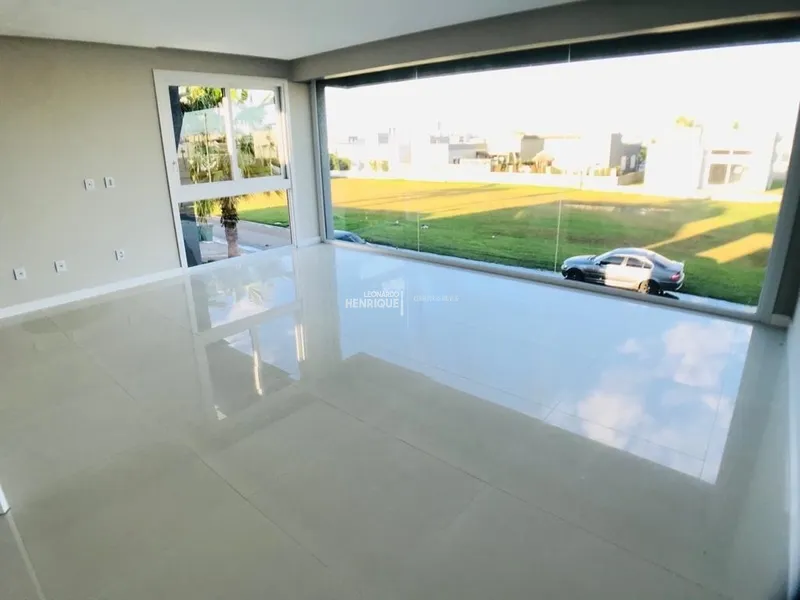 Casa no condomínio Dubai: 4ª foto da galeria de imagens do imóvel