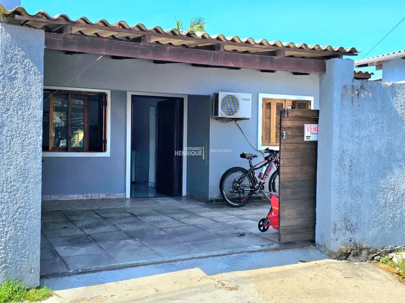 ÓTIMA CASA DE DOIS DORMITÓRIOS: 1ª foto da galeria de imagens do imóvel