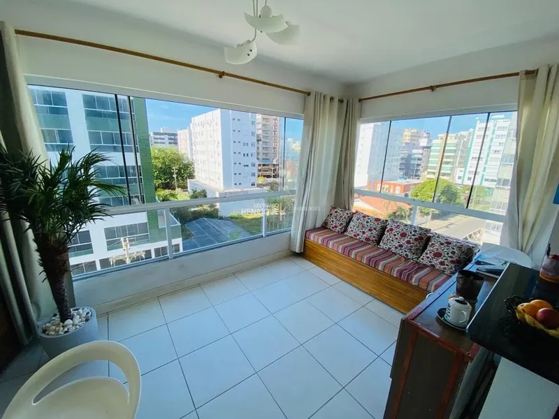 ÓTIMOAPARTAMENTO DE ESQUINA: 1ª foto da galeria de imagens do imóvel