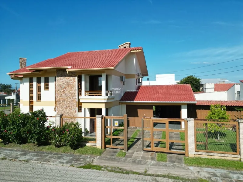 SOBRADO À VENDA EM XANGRI-LÁ: 4ª foto da galeria de imagens do imóvel