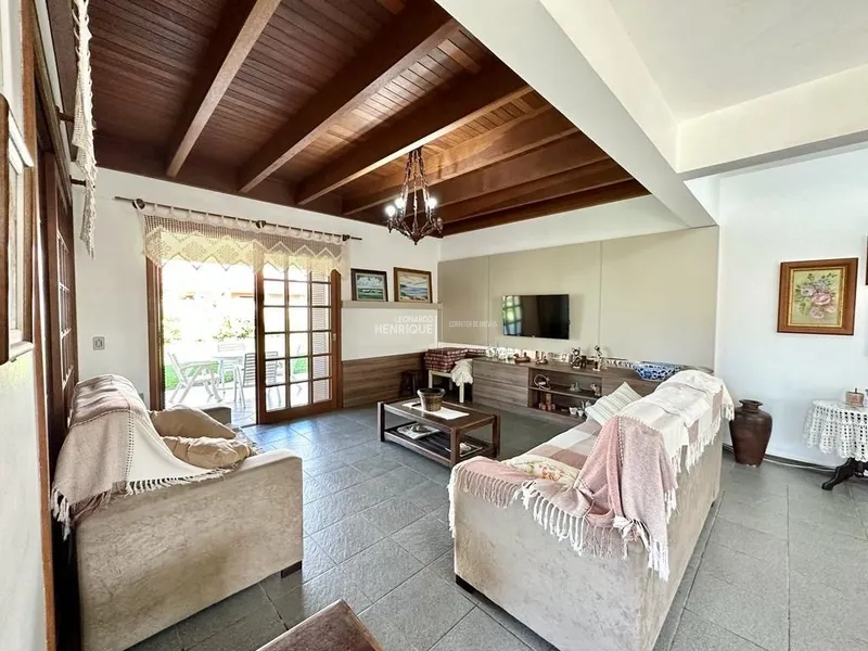 SOBRADO À VENDA EM XANGRI-LÁ: 8ª foto da galeria de imagens do imóvel