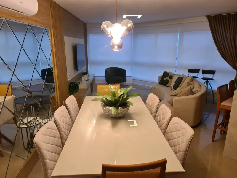 APARTAMENTO COM 4 SUÍTES, MOBILIADO E DECORADO, COM VISTA MAR!: 2ª foto da galeria de imagens do imóvel