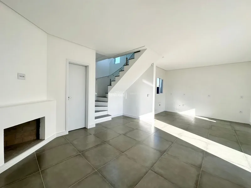 *SOBRADO NOVO JARDIM BEIRA MAR! *: 13ª foto da galeria de imagens do imóvel