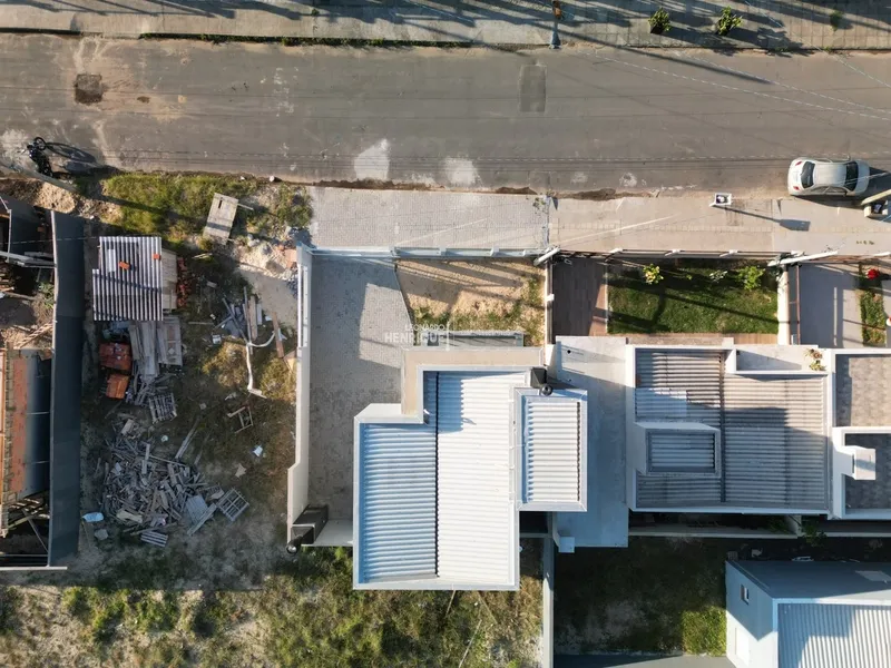 *SOBRADO NOVO JARDIM BEIRA MAR! *: 7ª foto da galeria de imagens do imóvel