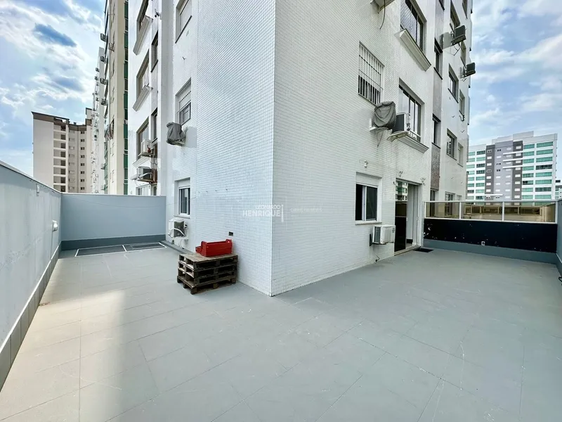 APARTAMENTO COM TERRAÇO À VENDA EM CAPÃO DA CANOA: 3ª foto da galeria de imagens do imóvel