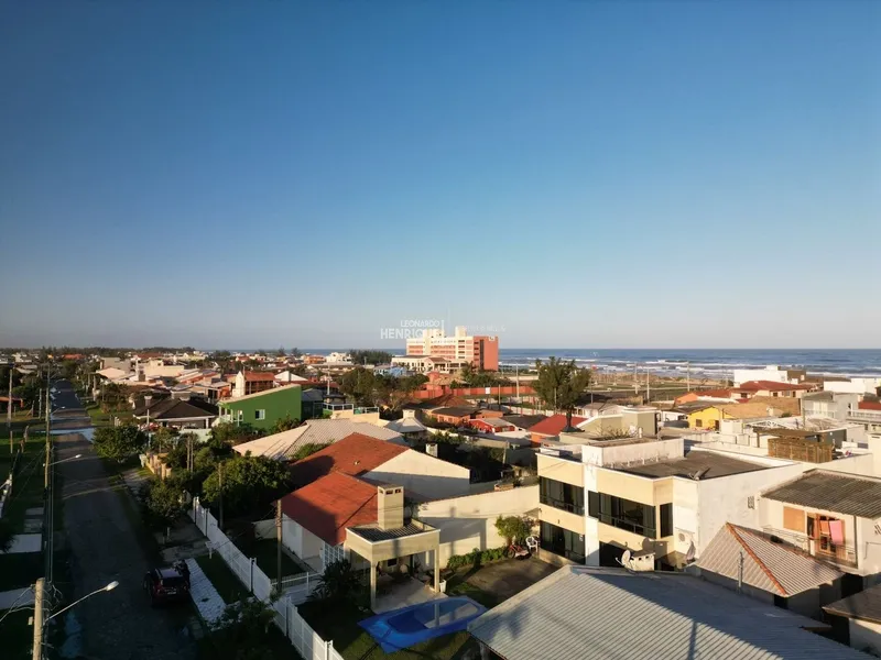 APARTAMENTO DE FRENTE PRÓXIMO AO MAR: 2ª foto da galeria de imagens do imóvel